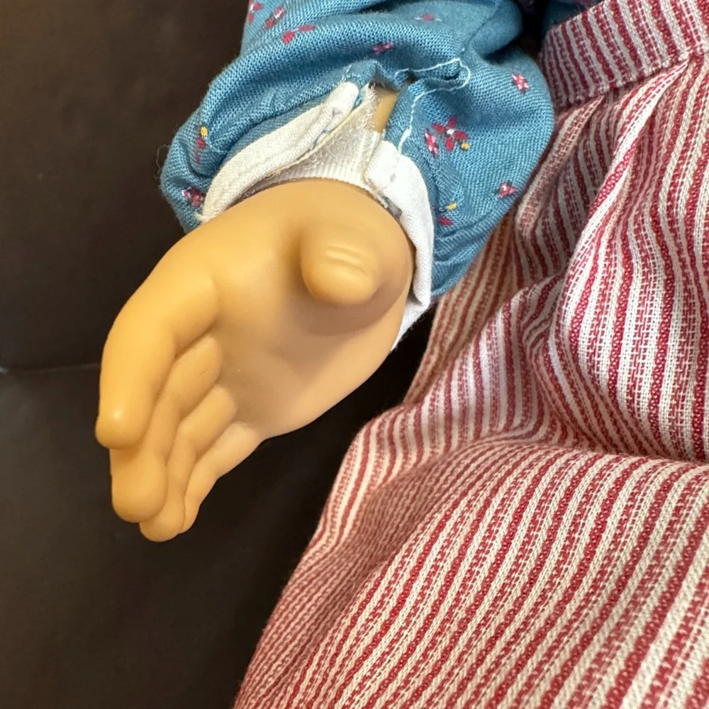American Girl Vintage 1994 Retired Pleasant Company 18” Kirsten Larson doll.